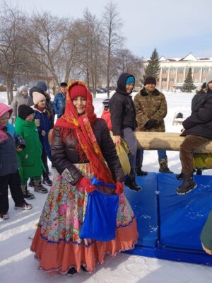 Масленицу гулять - зиму провожать!