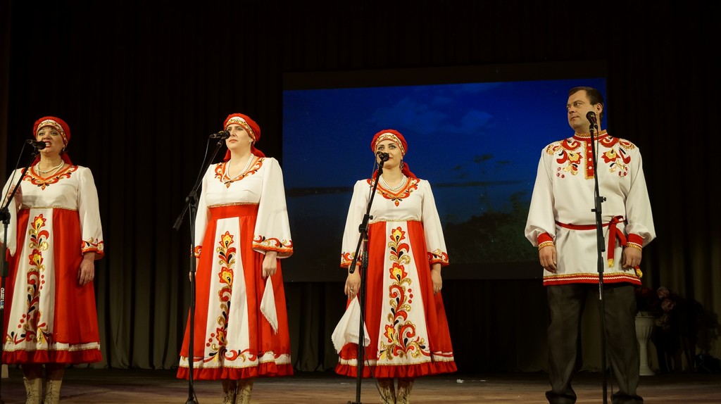 «Хвала рукам, что пахнут хлебом»