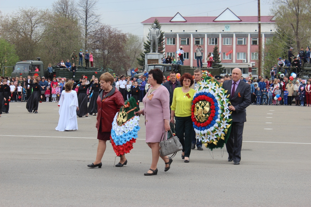 "Слава мир отстоявшим!" - 9 мая на центральной площади с.Топчиха состоялся театрализованный митинг