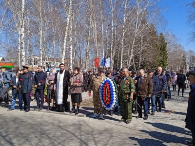 Чернобыльской весне забвенья нет…