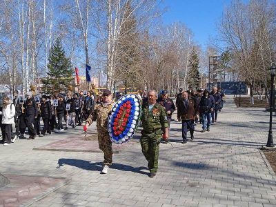 Чернобыльской весне забвенья нет…